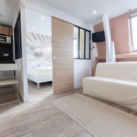 Amazing Apartment Under The Roof In Paris 8Th Kültér fotó