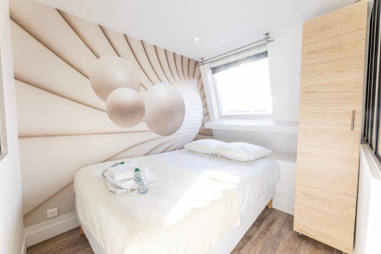 Amazing Apartment Under The Roof In Paris 8Th Kültér fotó